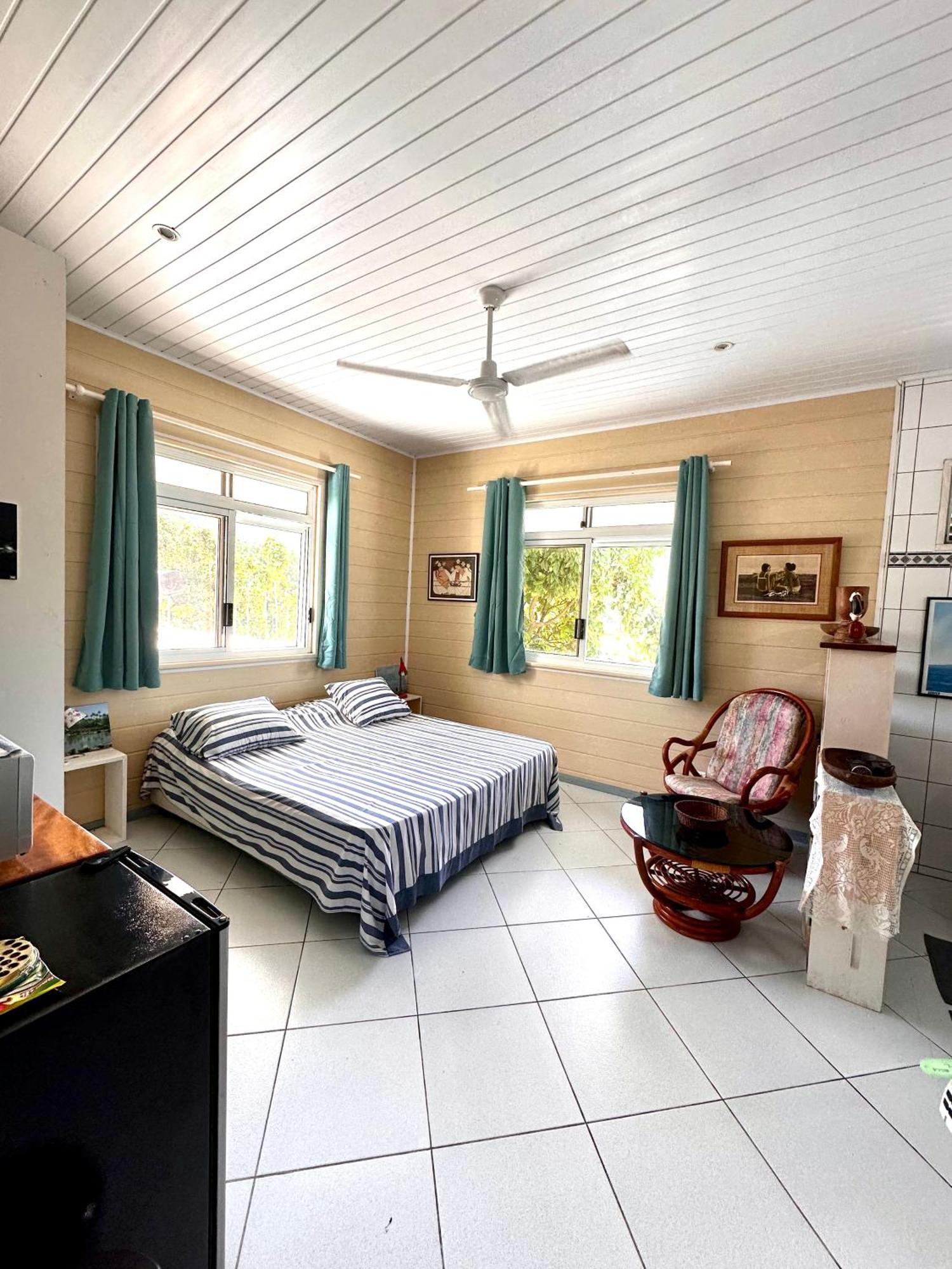 Meri Lodge Huahine « Room Of Marta » Fare Exterior foto