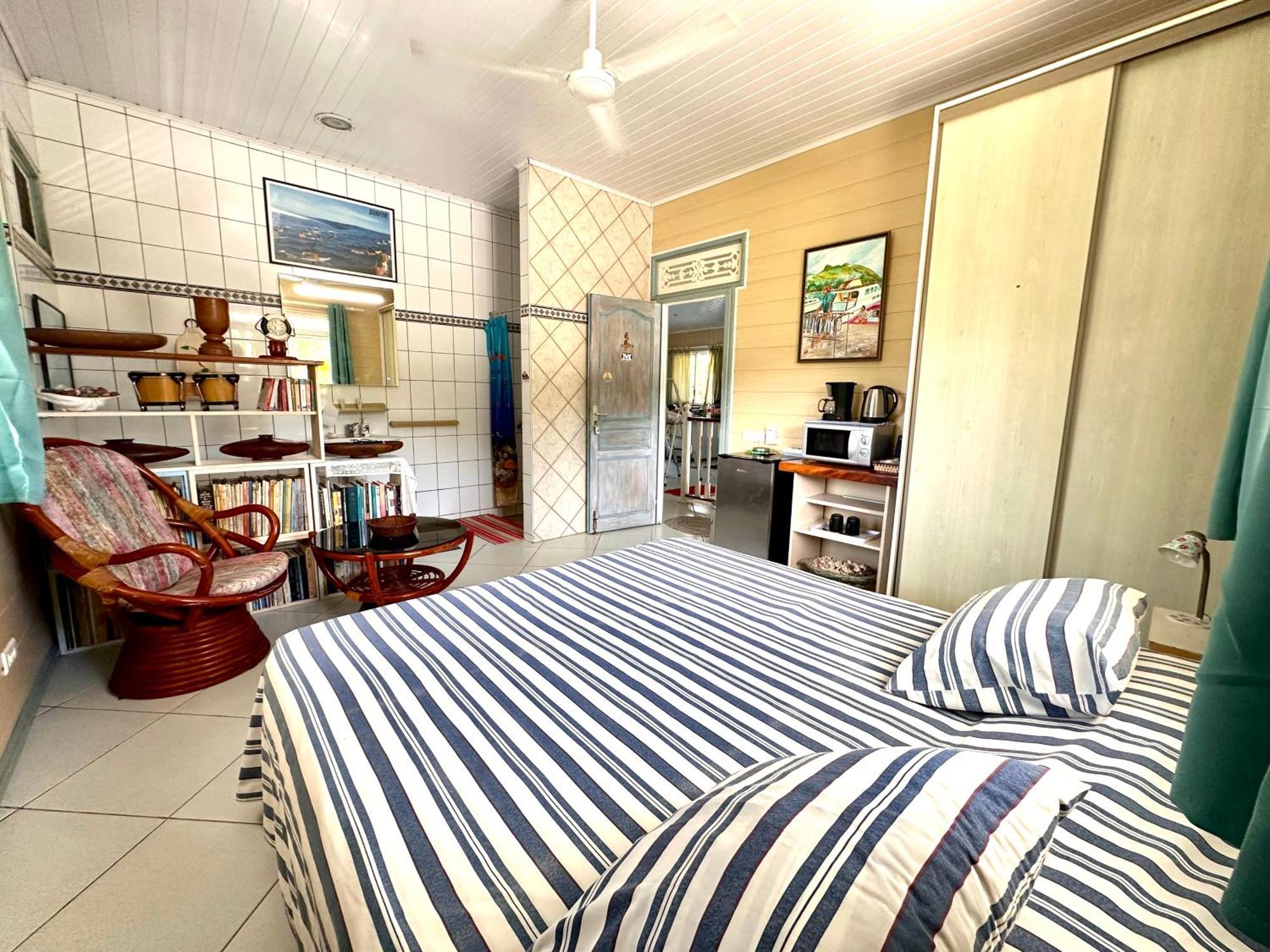 Meri Lodge Huahine « Room Of Marta » Fare Exterior foto